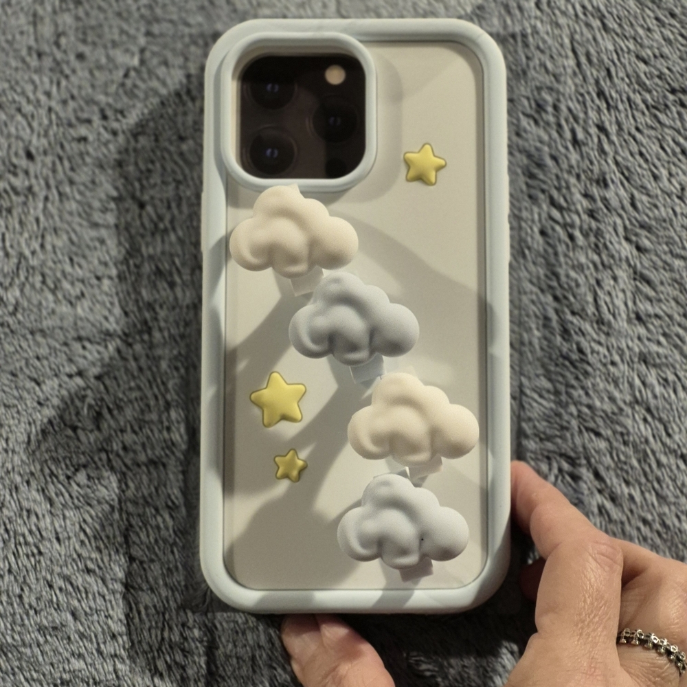 NWT Cloud and Star Silicone Ring Phone Case for iPhone